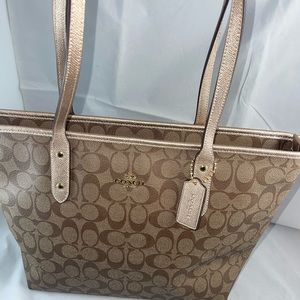 City Zip Tote in Signature Canvas